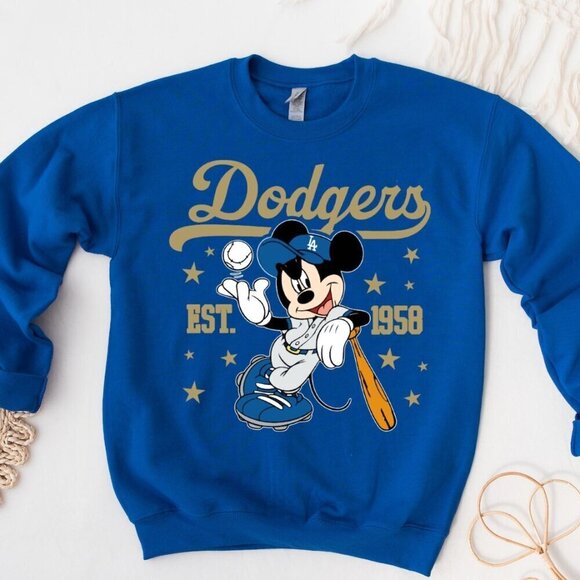 Dominique
B Other - Mickey Mouse Dodgers 1958 Baseball Retro Fan Sweatshirt
